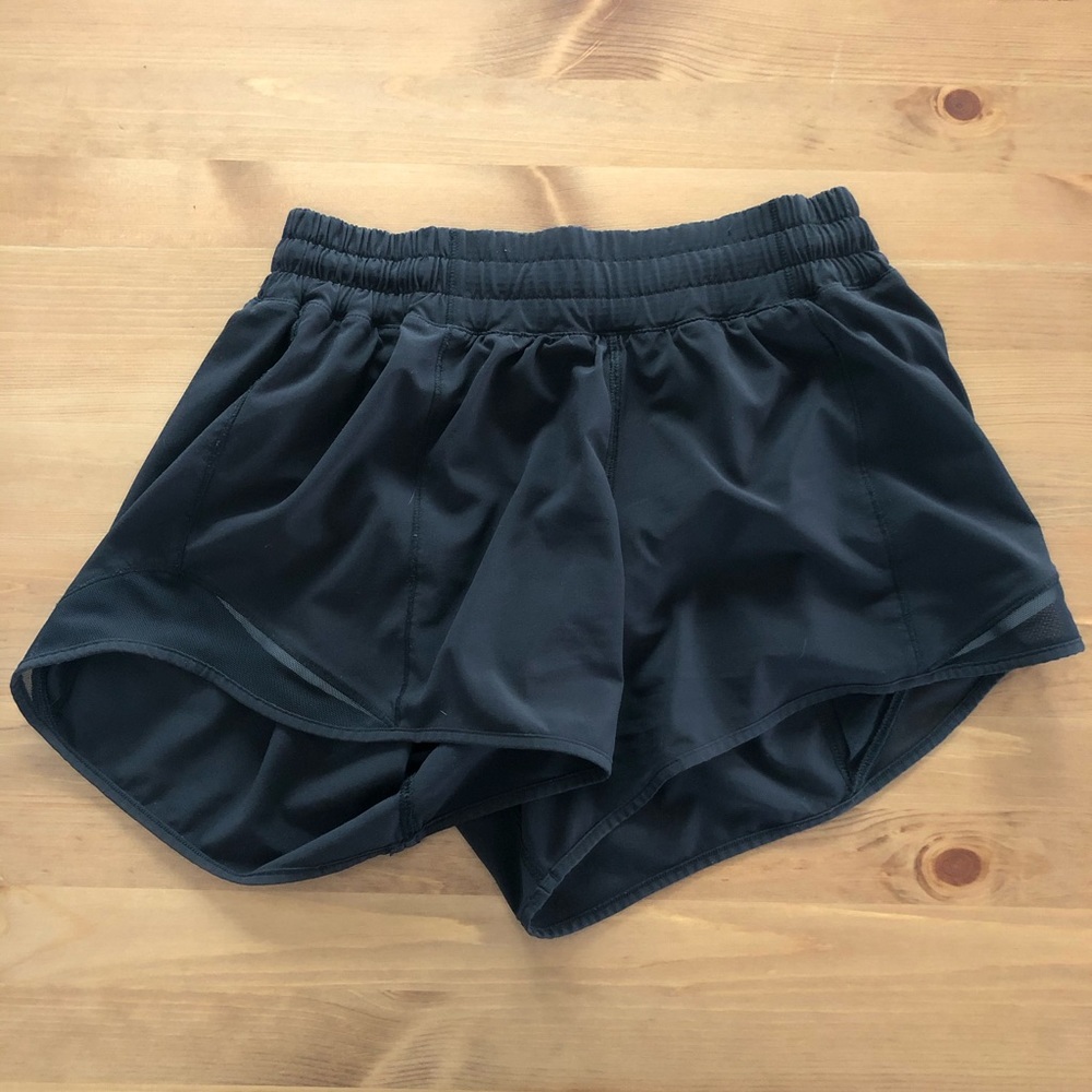 Lululemon Hotty Hot Short
